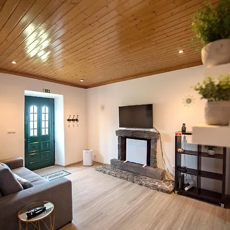 Garden Oasis Capelo