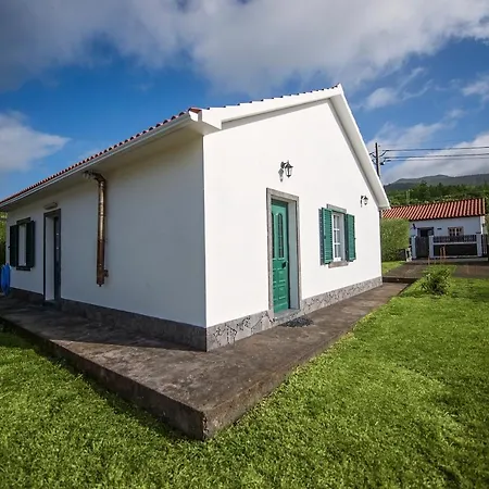 Holiday home Garden Oasis Capelo