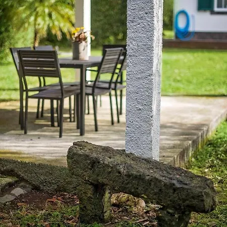 Garden Oasis Capelo